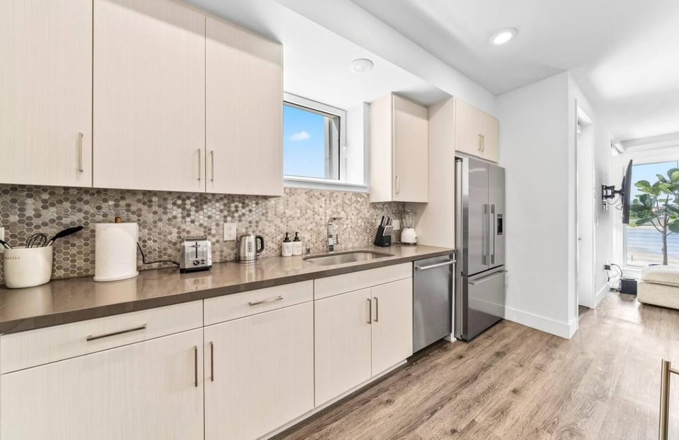 Coffee/tea facilities, Kitchen or kitchenette, dishwasher, minibar, pet friendly, stove, toaster
