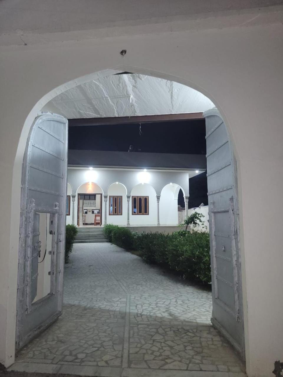 Facade/entrance