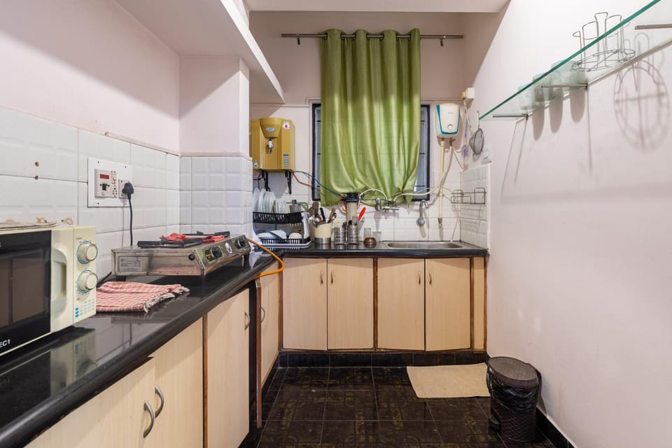 Moonchine yellow furnished 2bhk flat in Cooke town Apartment in Bengaluru
