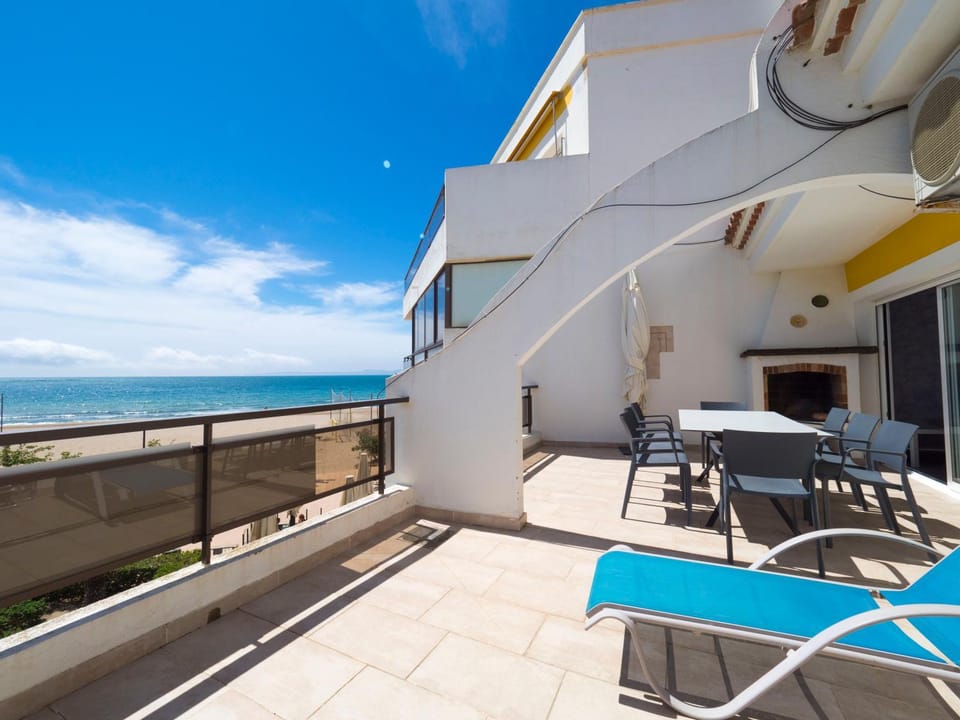 Balcony/Terrace, Balcony/Terrace, Beach, Beach, On site, Sea view, Sea view