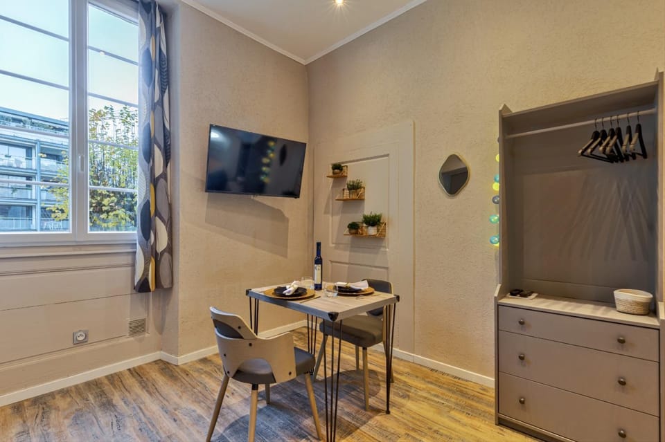 Studio Le Dauphin hyper centre Apartment in Aix-les-Bains