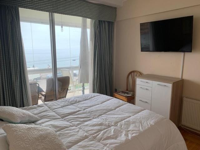 HERMOSO DEPARTAMENTO EN PRIMERA LINEA VIÑA DEL MAR y HERMOSA VISTA AL MAR Apartment in Vina del Mar