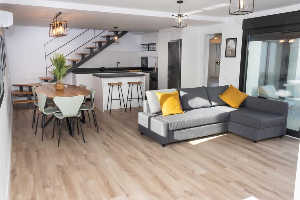Kitchen or kitchenette, Living room, Dining area