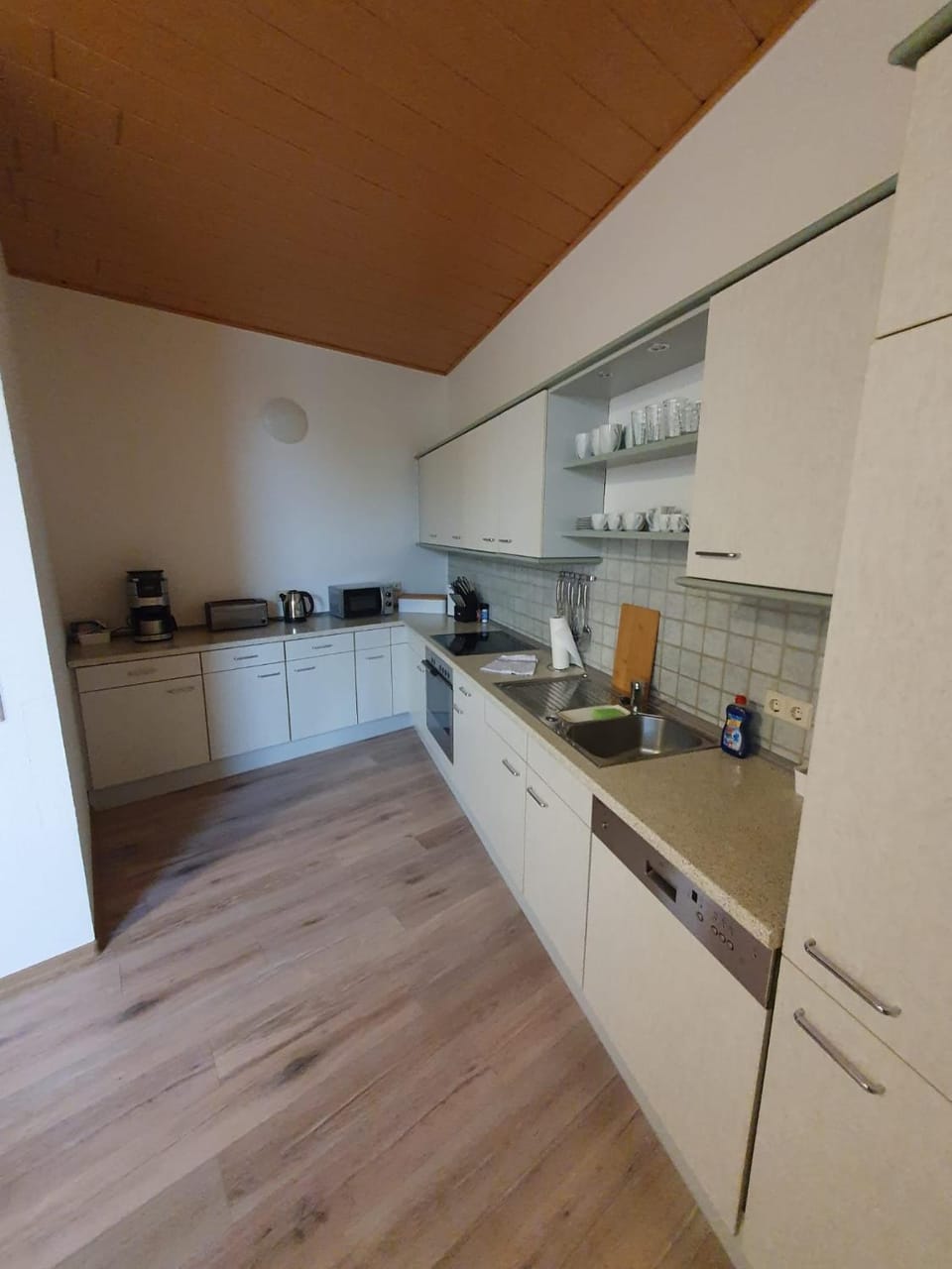 Coffee/tea facilities, Kitchen or kitchenette, minibar, pet friendly, stove, toaster