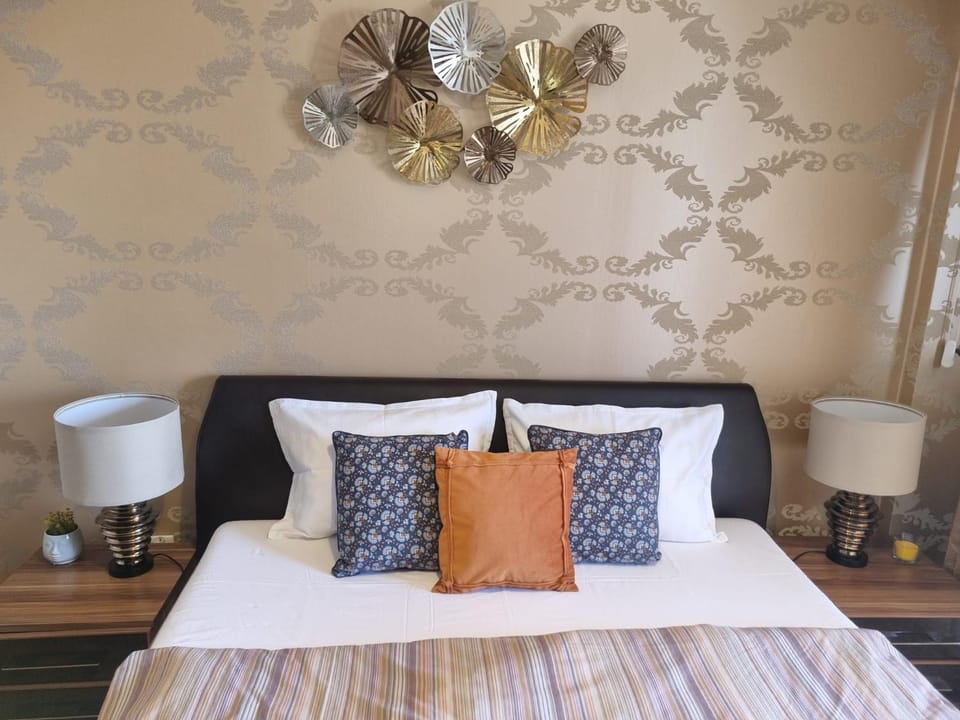 Family Retreat Politehnica Park Apartment in Bucharest