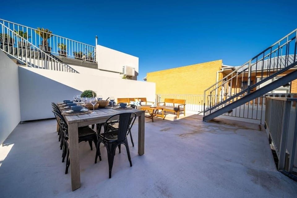 Balcony/Terrace, Dining area