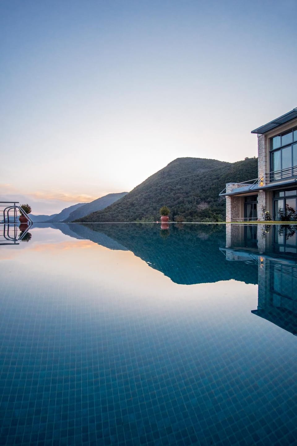 Natural landscape, Mountain view, Pool view, Swimming pool