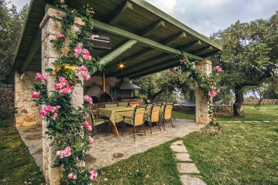 BBQ facilities, Garden