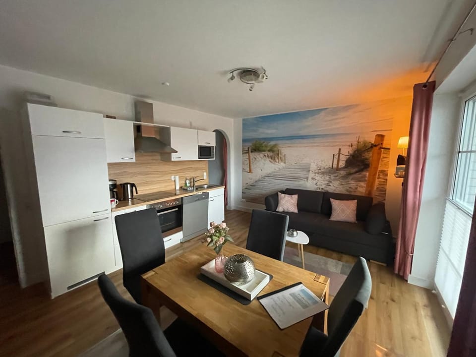 Kitchen or kitchenette, Living room, Dining area