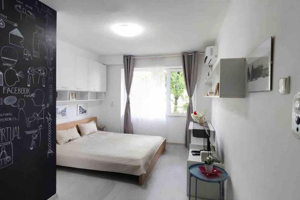 Central Park Studio Apartment in Cluj-Napoca
