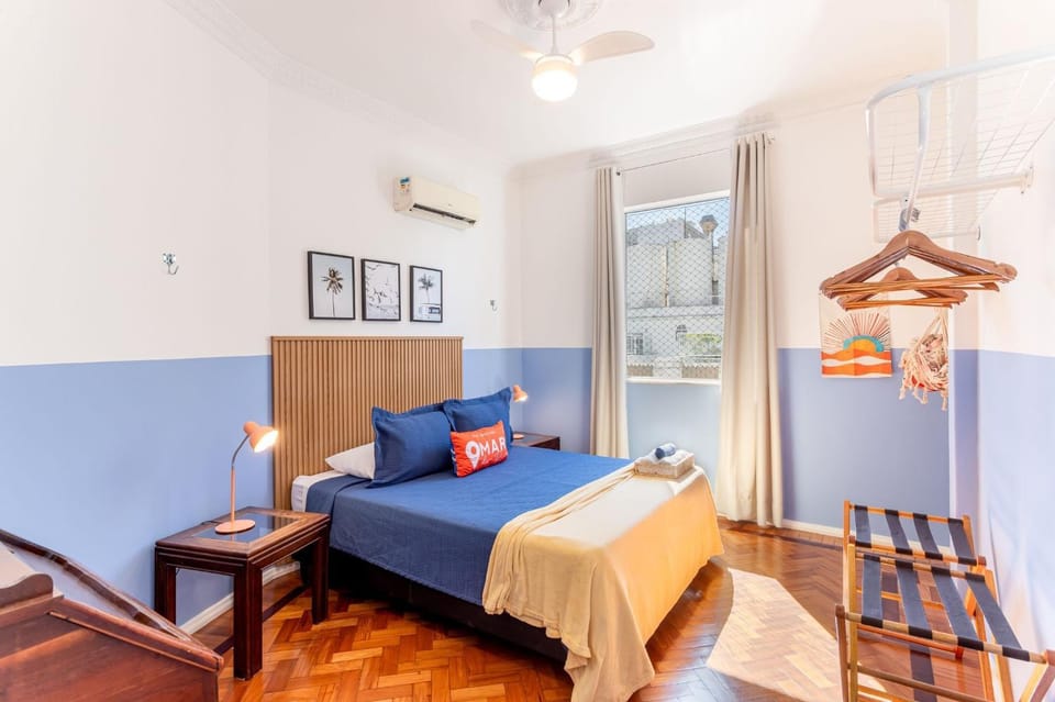 2BDRs with Copacabana beach view | A 2936/1202 Apartment in Rio de Janeiro
