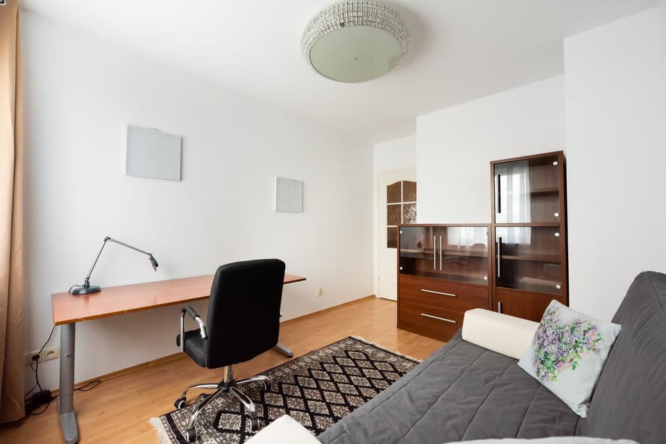 Bedroom, hair dresser