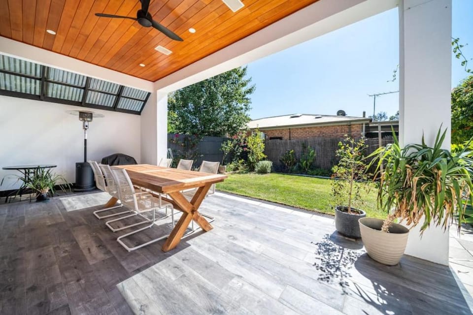 Patio, Balcony/Terrace, Seating area, Dining area, Garden view
