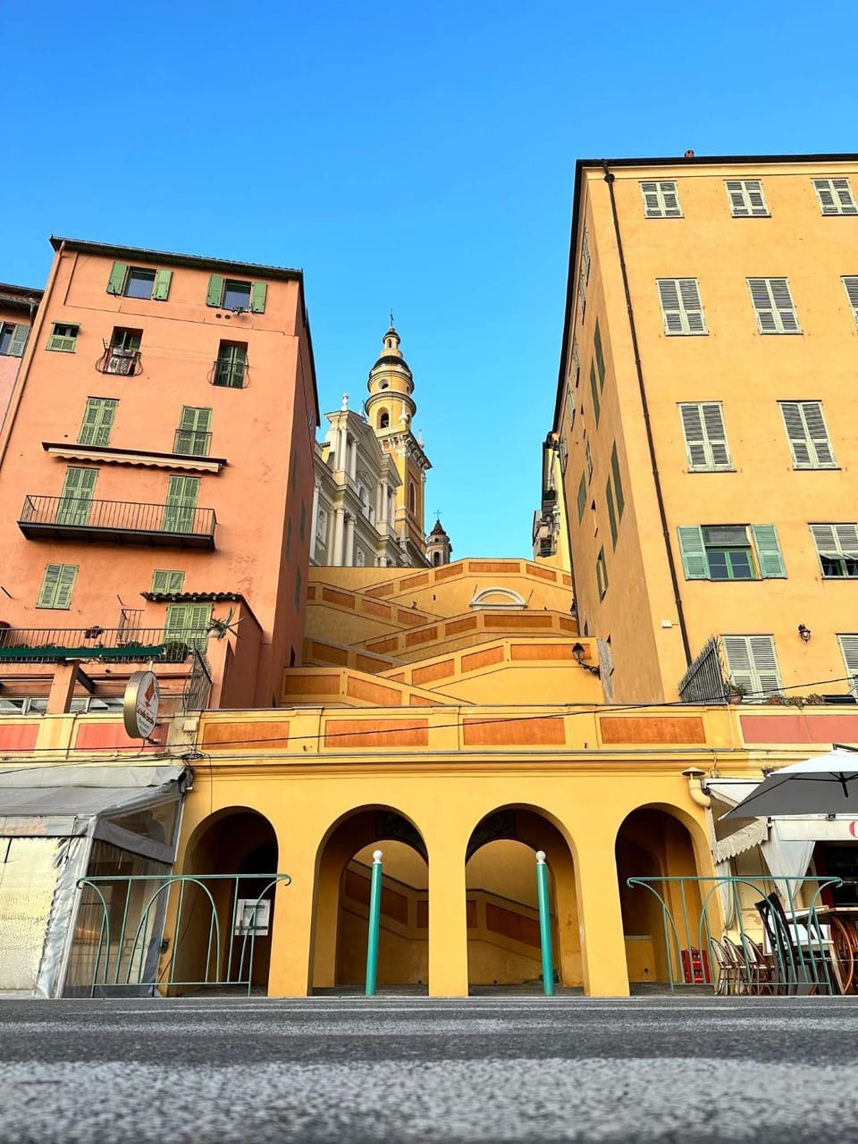 Property building, Day, Landmark view