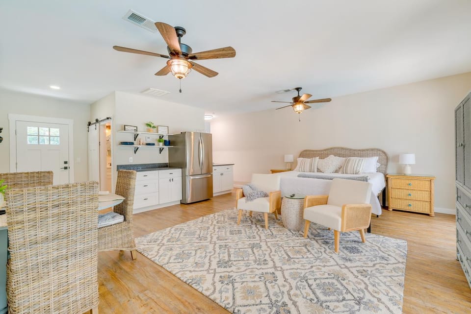 Cozy Ocala Retreat w/ Pool, Screened Lanai! House in Ocala