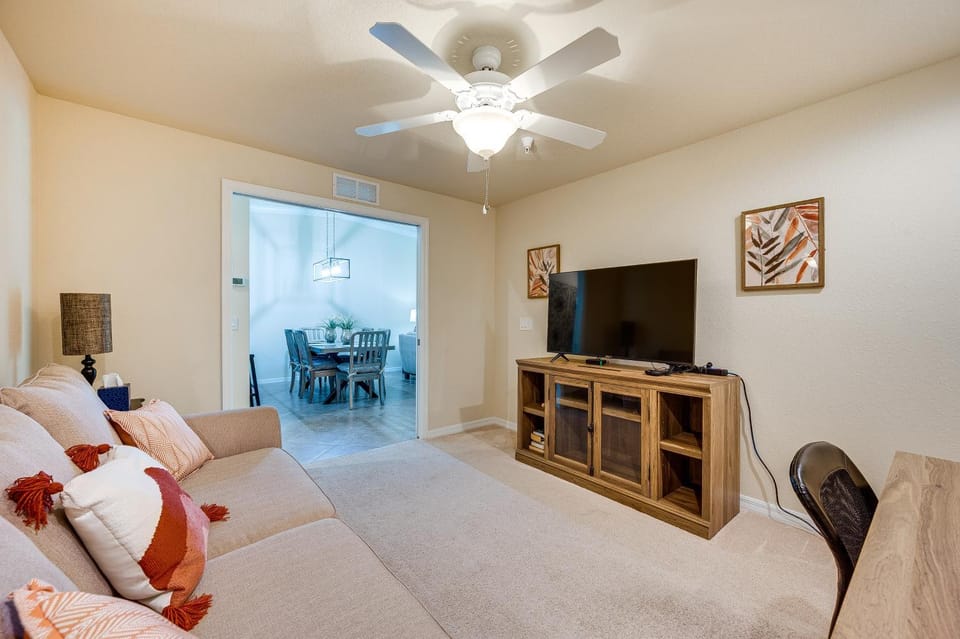 Bonita Springs Condo Rental w/ 2 Screened Porches House in Bonita Springs