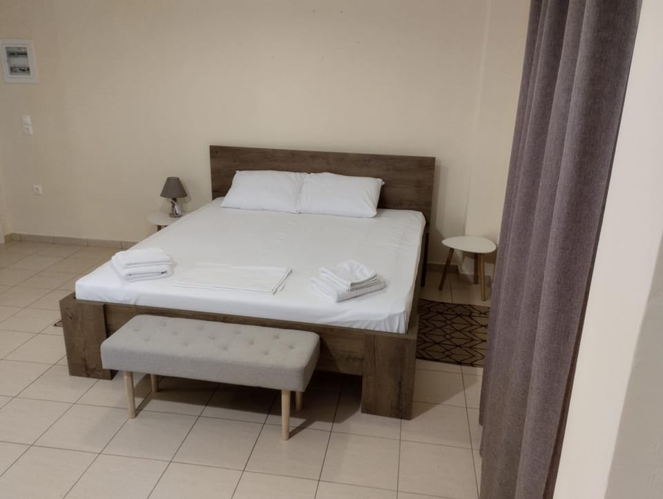 ΔΙΑΤΙΘΕΤΑΙ Γκαρσονιέρα Apartment in Messenia