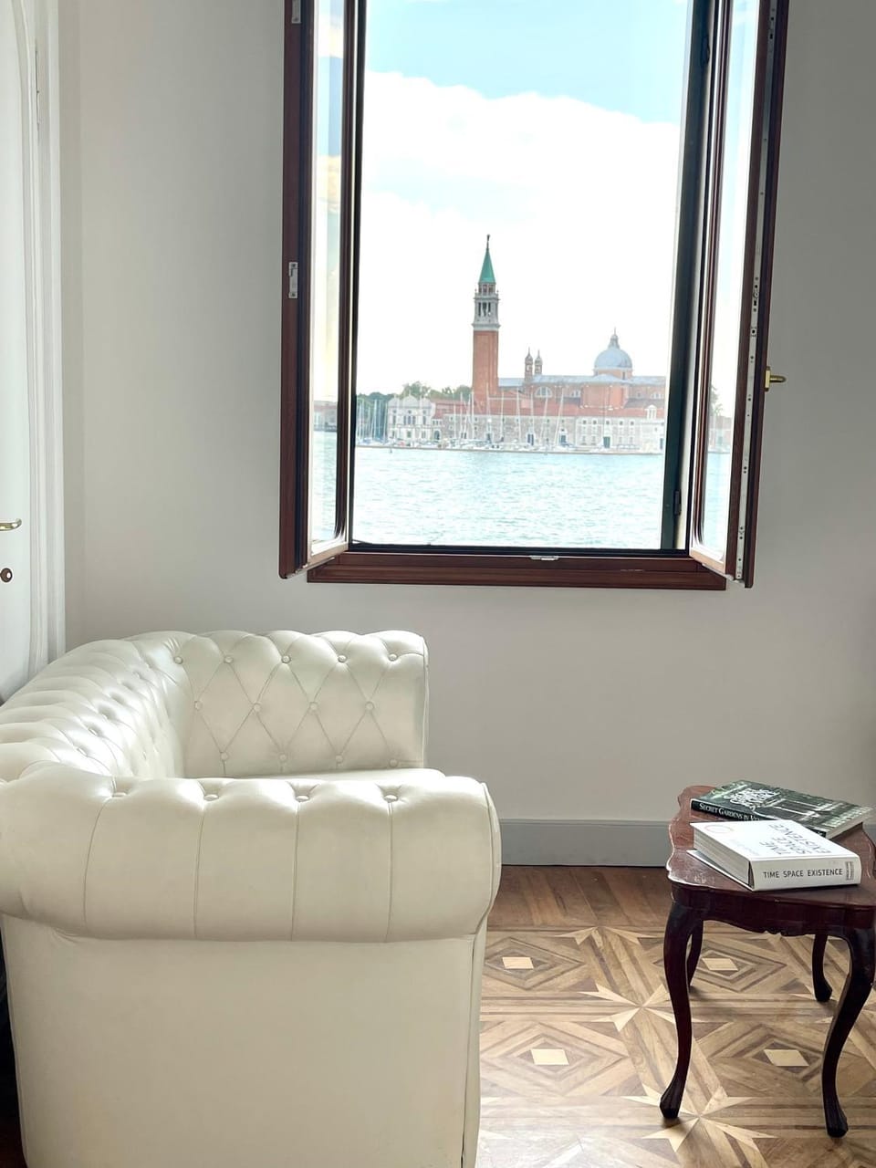 View (from property/room), Seating area, Bedroom