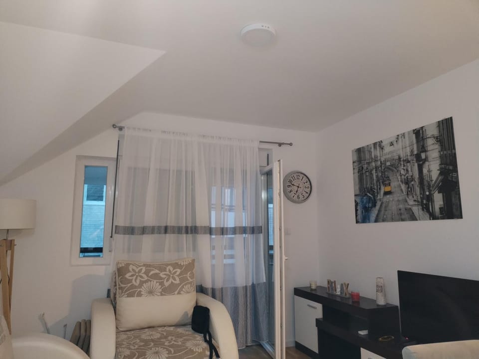 HUGO APARTMAN Green Hill Kompleks- u blizini Akva Parka Apartment in Serbia