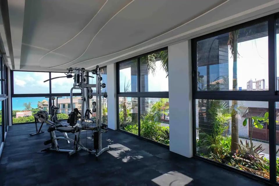 Fitness centre/facilities, Sea view