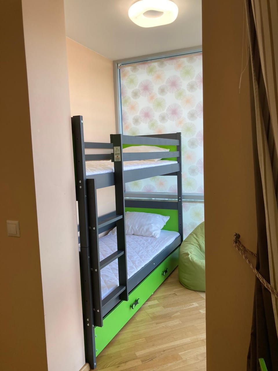 bunk bed