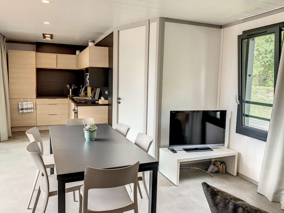 Chalet à Jullouville - 6 couchages, piscine chauffée, proche plage et commerces - FR-1-361-521 Chalet in Saint-Pair-sur-Mer