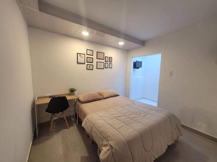 Cómodo apartamento bien ubicado cerca al Estadio y al metro Apartment in Medellin