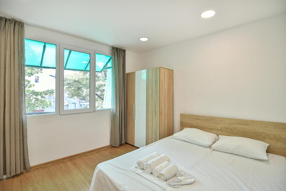 Bed, Photo of the whole room, Bedroom, wardrobe