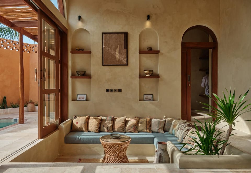 Living room, Seating area