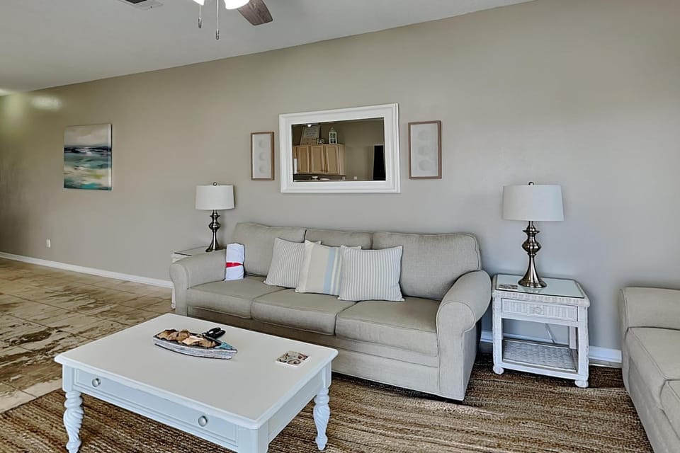 TV and multimedia, Living room, Seating area, furniture