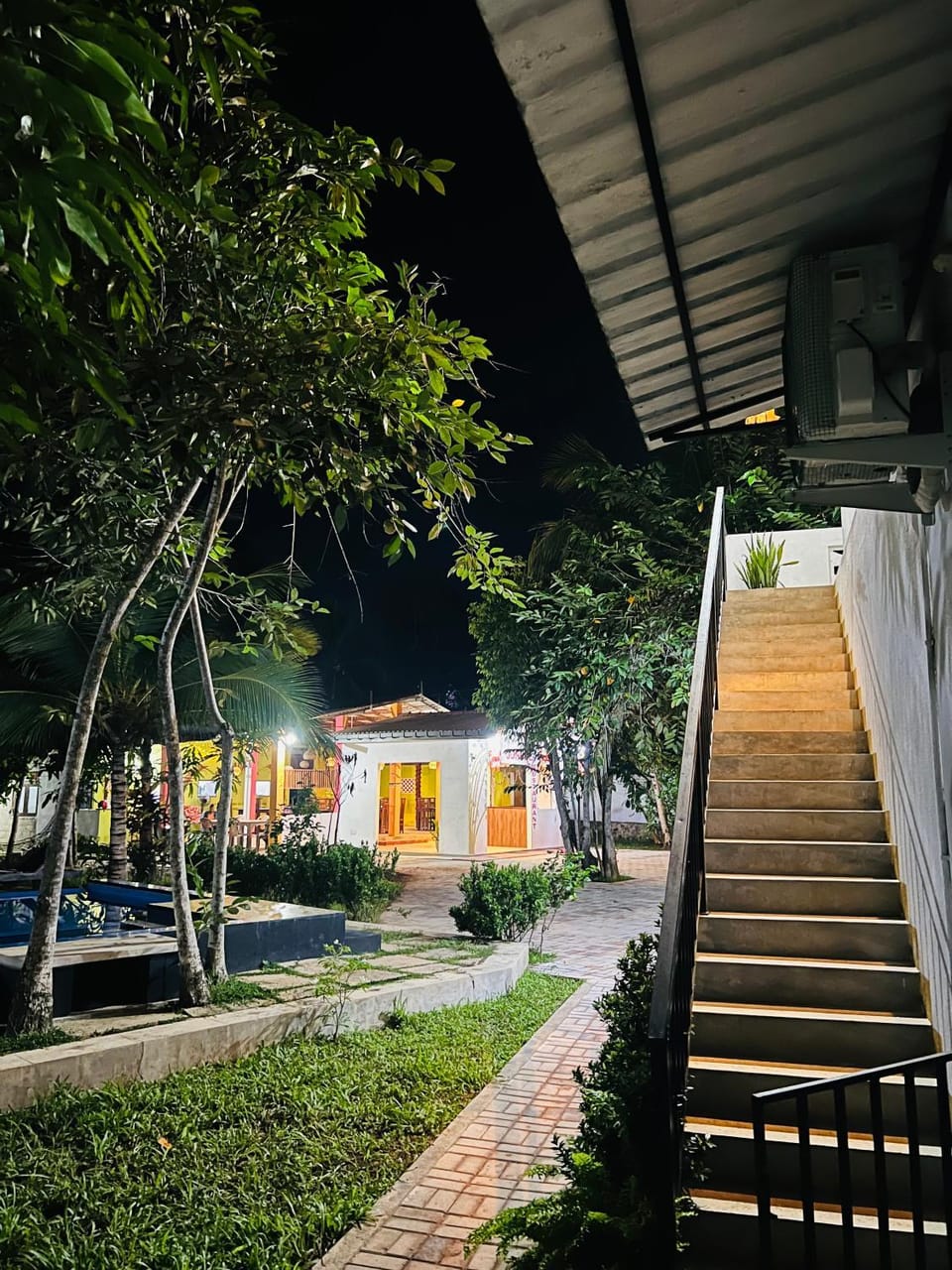 Jungle Restaurant and Villa Bed and Breakfast in Southern Province