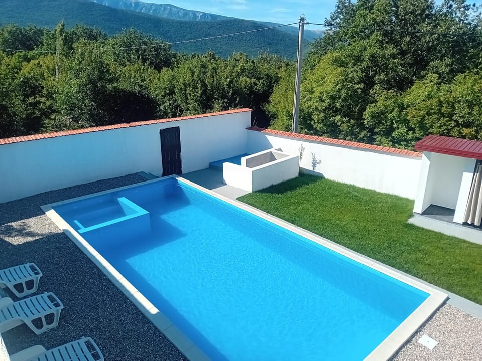Day, Natural landscape, Other, Mountain view, Pool view, Swimming pool