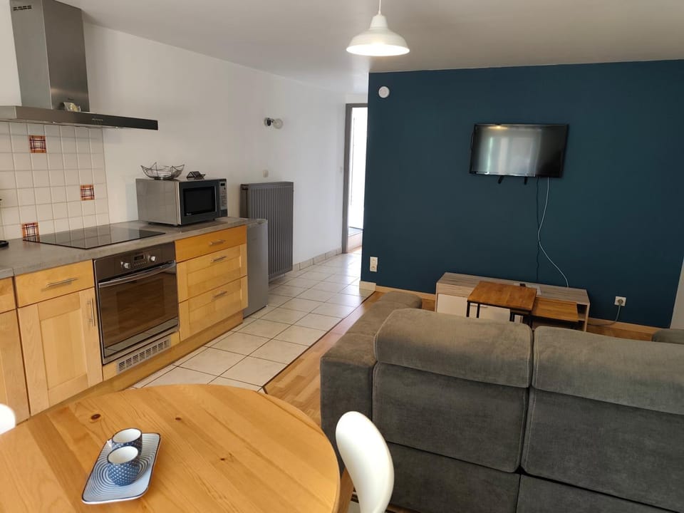 Appartement indépendant avec terrasse et jardin Apartment in Grand Est