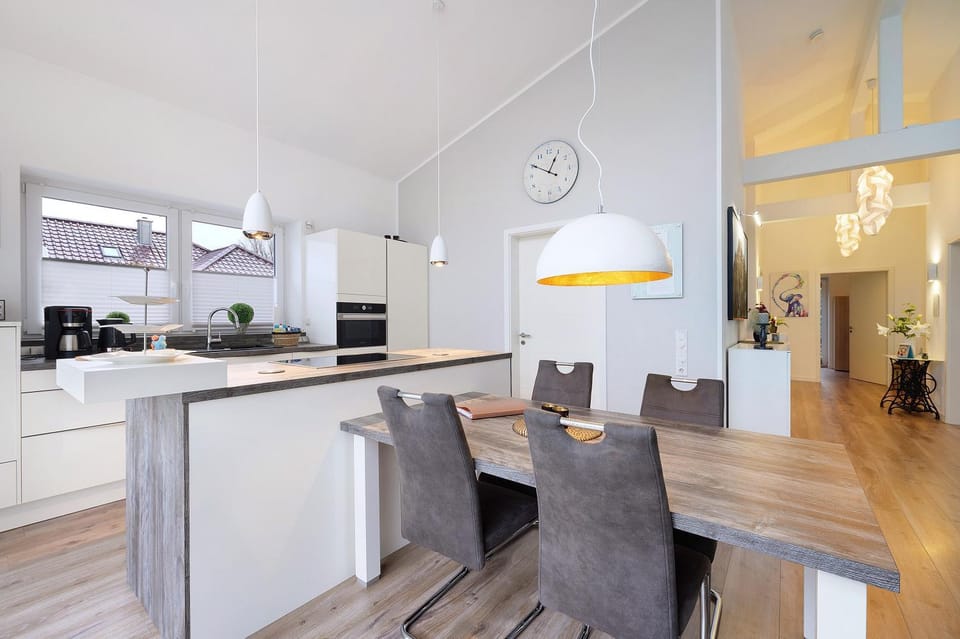 Property building, Kitchen or kitchenette, Living room