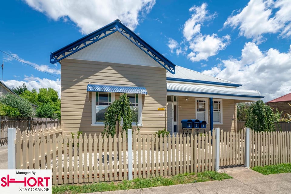 Property building, Street view