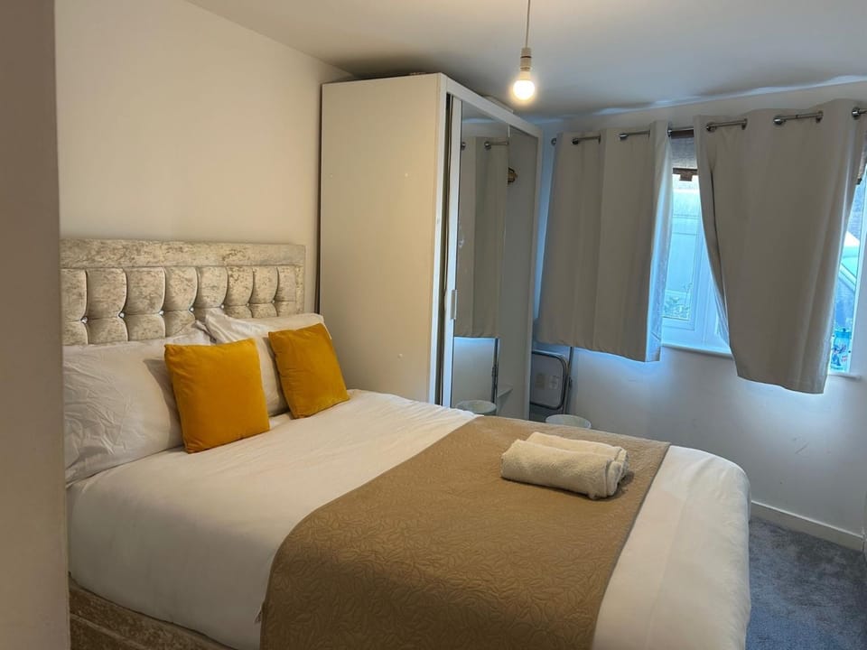 The Dartford Lodge - Free Parking Apartment in Dartford