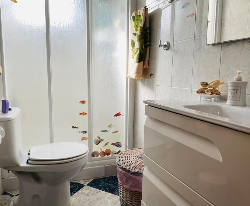 Shower, Bathroom