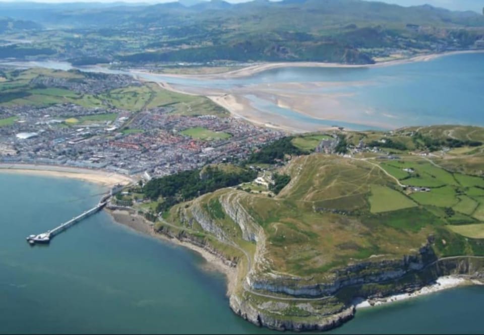 Bird's eye view, City view