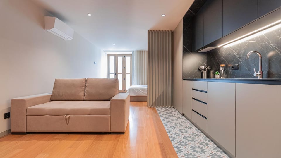 Kitchen or kitchenette, Living room