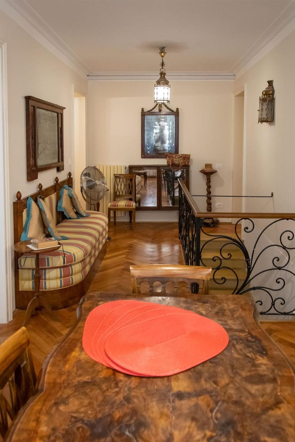 Seating area