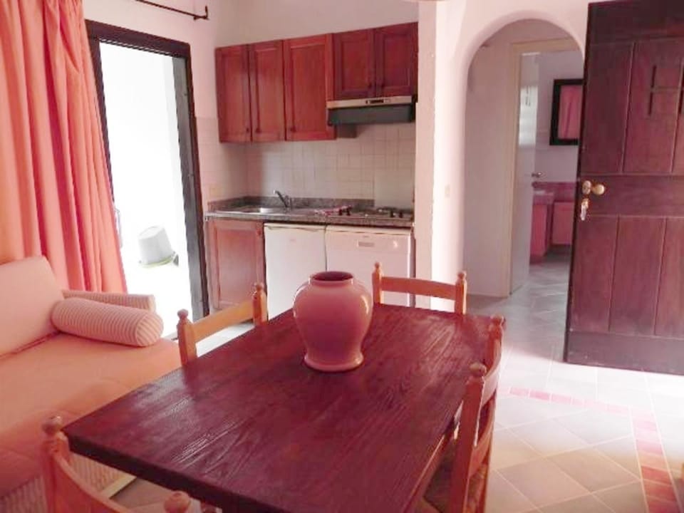 Seaside Apartment Baja Sardinia - Rent from August 8, 2026, to August 29, 2026 Apartment in Sardinia