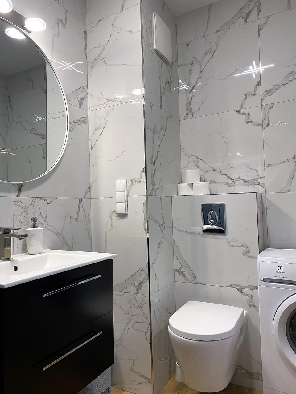 NOWY VIP APARTAMENT Sea Gardens Apartments Oro -Oliwa blisko Ergo Arena Apartment in Gdansk