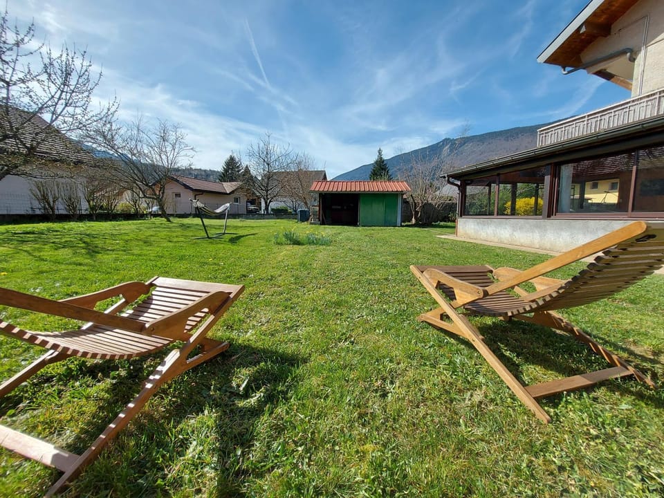 Garden view, Mountain view, sunbed
