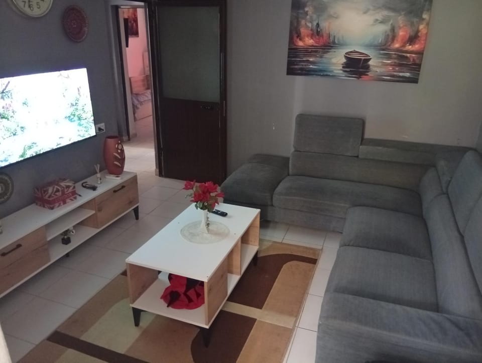 Just Check Inn Apartment in Tirana