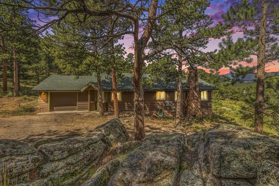 Kittery West - Monthly Long-Term Vacation Rental Only home House in Estes Park