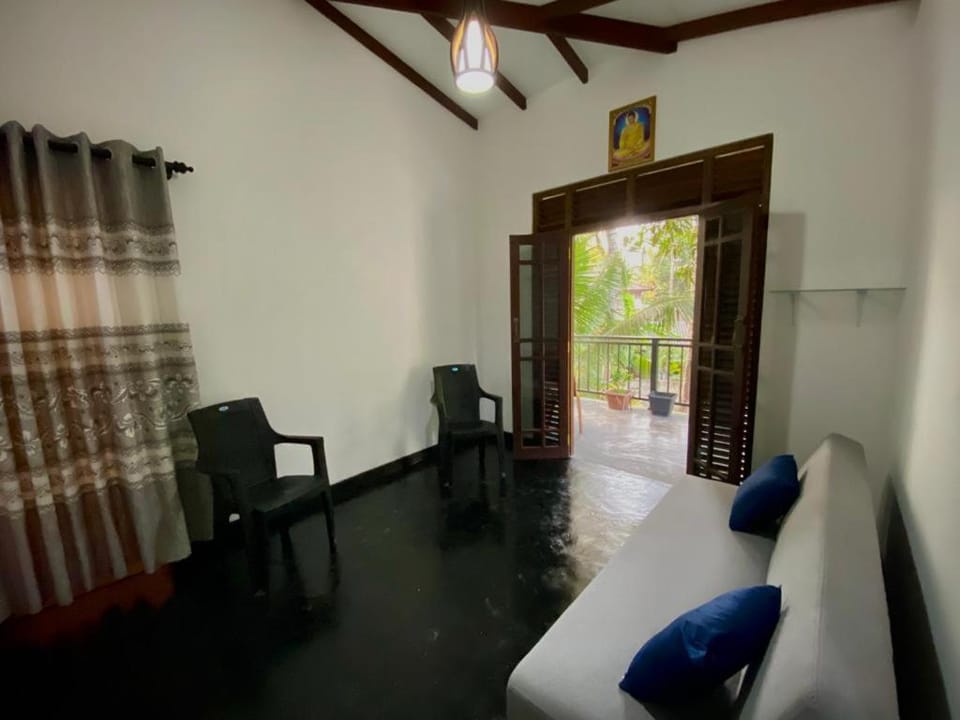 Home Stay Polhena House in Southern Province
