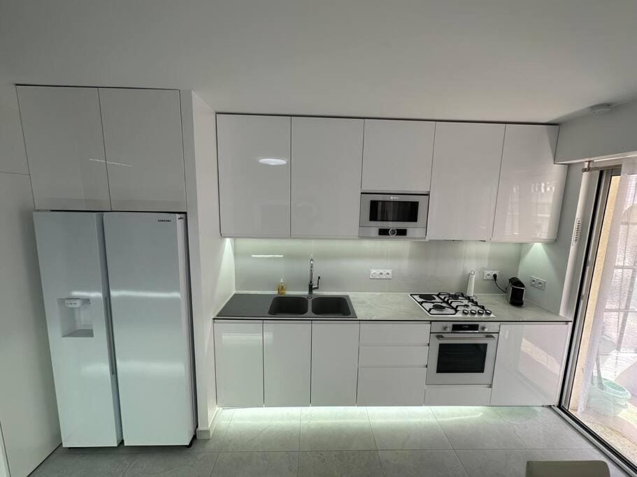 Impeccable 3 pièces 80m2 double balcons,proche mer Juan les pins proche Cannes Apartment in Antibes