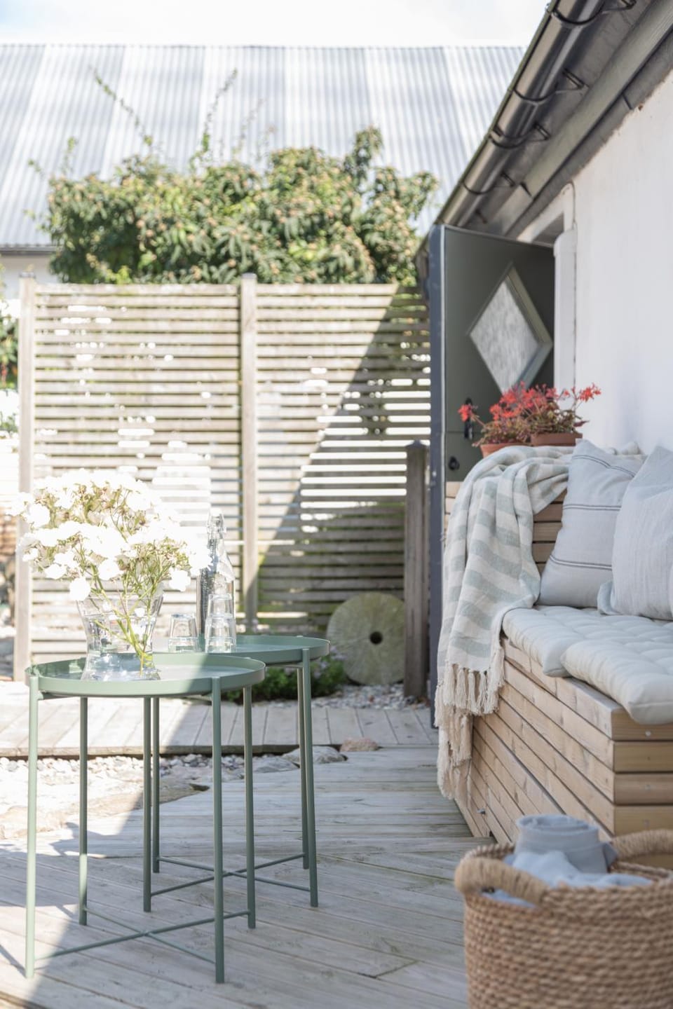 Patio, Seating area