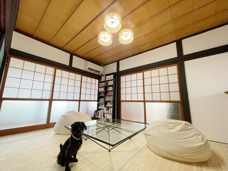 Communal lounge/ TV room