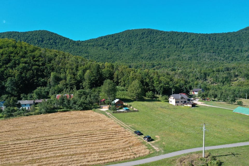 Neighbourhood, Natural landscape, Mountain view